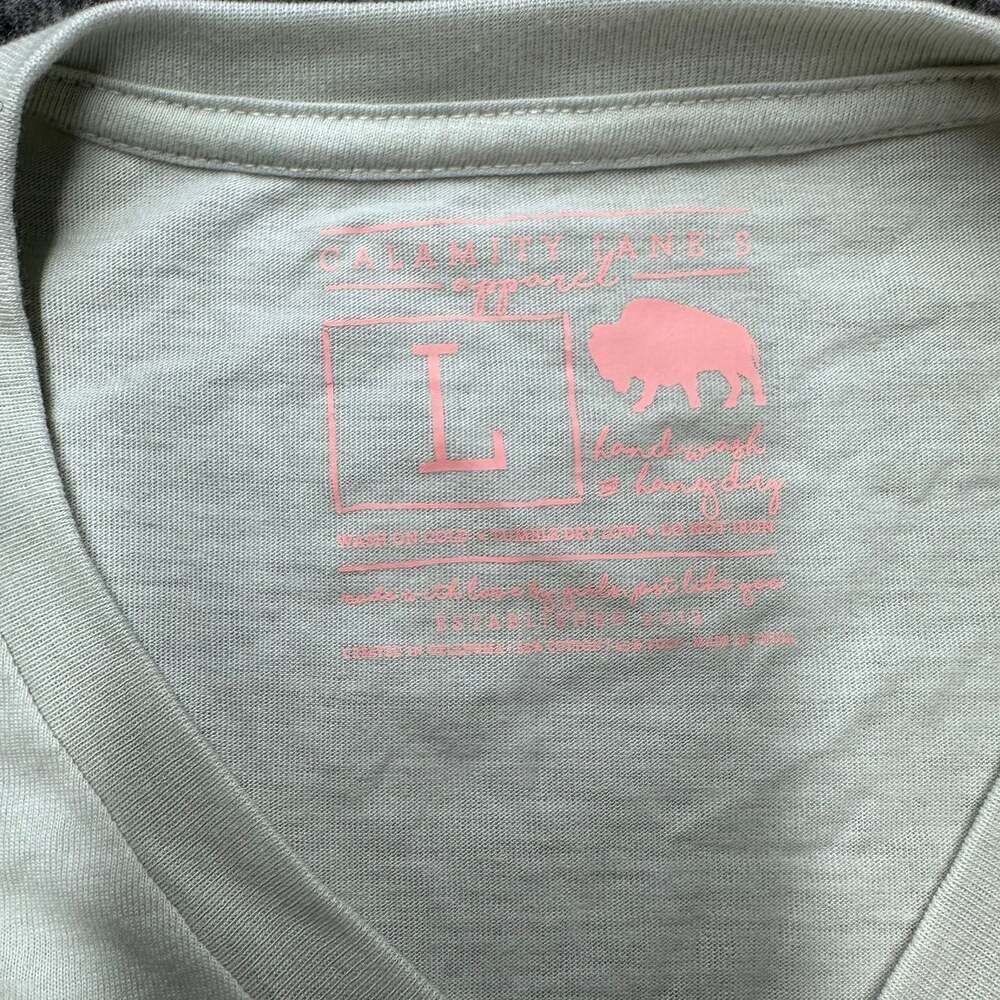 Calamity Jane's Apparel V Neck Graphic Tee TEXAS Shirt - Picture 4 of 6